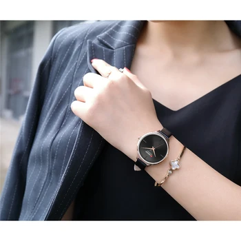 CURREN Simple Moda de las Mujeres Relojes de Marca de Lujo de Cuero/de Acero Inoxidable Reloj de Cuarzo de las Señoras Reloj a prueba de agua relogio feminino