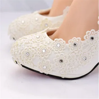 Las mujeres blancas de tacón alto zapatos de novia zapatos de mujer de encaje de novia de la flor de zapatos de las mujeres zapatos de poca profundidad de los zapatos de 4.5 / 8cm grandes