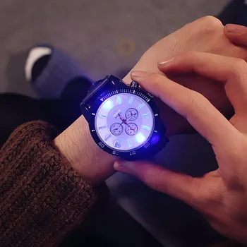 La moda Resplandor Relojes Relojes para Hombre de la Moda 7 Color de las Luces Led de los Deportes Reloj de Silicona Estudiante Reloj Quatrz reloj hombre Reloj de los Hombres