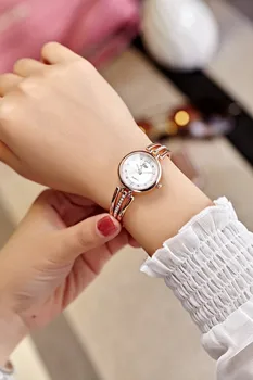 Nueva Moda Rhinestone Relojes de las Mujeres de Lujo de la Marca de Acero Inoxidable relojes de Pulsera de las Señoras de Cuarzo Vestido de Relojes el reloj mujer Reloj