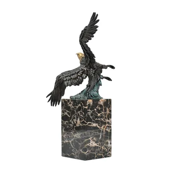 Extendió Las Alas Del Águila Estatua De Bronce De Vuelo Del Halcón Estatuilla De Aves Falcon Escultura De La Oficina De La Decoración Del Hogar, Arte
