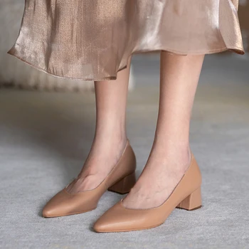 Autuspin 2020 las Mujeres Clásicas de Cuero de Vaca de las Bombas de la Moda Elegante de la Punta del Dedo del pie Zapatos de Vestir Mujer Negro Blanco Zapatos de la Boda del Partido