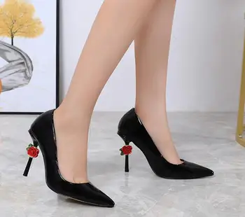 Flor de Decoración Finos Talón Señora Sexy Bombas Rojo Negro de la Boda de Zapatos de Dedo del pie Puntiagudo Resbalón en el Único Vestido Zapatos de Mujer de Cuero Reales