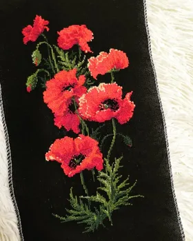 El rojo de la amapola flores punto de cruz paquete de la planta de conjuntos de aida 18ct 14ct 11ct tela negra que la gente kit de bordado DIY hechos a mano de costura