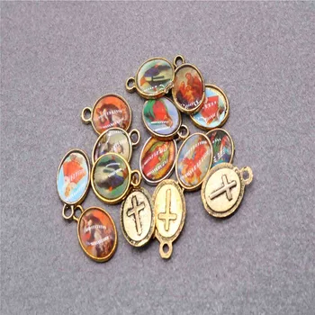 100 piezas de iconos religiosos amuleto diversos Jesús iconos hechos a mano medallas día del encanto de la joyería hecha a mano de BRICOLAJE accesorios