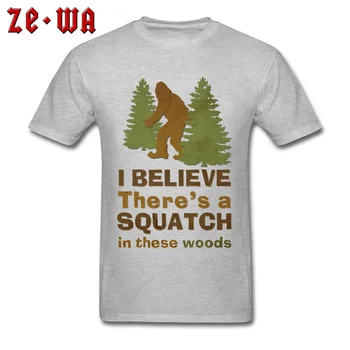 Funky Ropa de Camiseta de los Hombres Squatch En Estos Bosques Tops de dibujos animados Camisetas de Algodón T-shirt Divertido Creer Monstruos Camiseta Personalizada