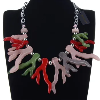Resina de Coral en Forma de Colgante de las Mujeres de la Declaración del Collar de la Joyería de la Moda de la Aleación de la Cadena de Gruesos Collares Babero 4 Colores kolye collares