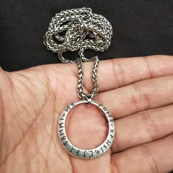 Viking Elder Futhark Runas Amuleto Círculo Colgante De Collar De Las Mujeres De Los Hombres Talismán De La Joyería