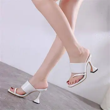 De Alta Calidad De La Pu De Cuero Sexy Clip De Dedo De Las Mujeres Zapatilla 2020 De Verano Al Aire Libre Nueva Sandalia De Diapositivas De Las Señoras Elegantes Zapatos De Vestir