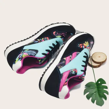 SOCOFY Mujeres Running Zapatillas de Deporte de colores Impresos Cómoda Peso Ligero Portátil de Encaje Casual Zapatos Planos para Caminar Zapatillas Correr