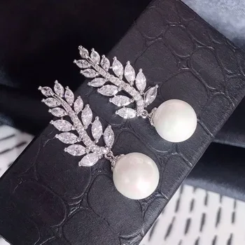 Nuevo Lujo Perfectamente Redonda Simulado Pendientes de Perlas Para las Mujeres CZ Piedra Earrrings Hoja de Novia Pendientes de la Joyería de la Moda Brincos
