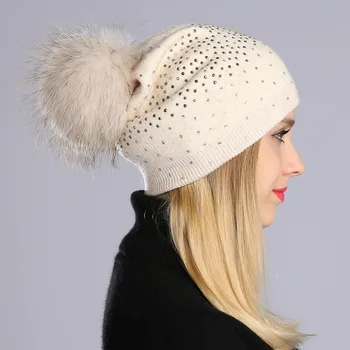 Geebro de la Marca de las Mujeres Pompones Sombreros de Invierno Cálido Tejido de Piel de Mapache Pom Pom Beanie Hat para las Mujeres Pompón de diamantes de Imitación de Gorros de DQ049