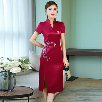 De verano nuevo bordado cheongsam rojo de la moda vestido delgado de manga corta vestido de gran tamaño M-4XL alta qualitye vestidos