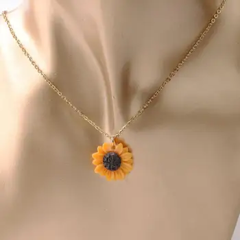5pcs/lote de Girasol Collar Colgante Pequeña Margarita Flores Colgante del Encanto del Collar Para las Mujeres Joyería de 50cm