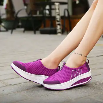 Plataforma de las Mujeres Zapatillas de Gran Tamaño de los Zapatos de Deporte de las Mujeres 2020 Peso Ligero Zapatillas de deporte Mujer Slip-on Transpirable Pie Calzado Q10