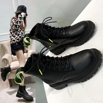 2020new producto de color sólido de las señoras de Martin botas de todos-partido plana botas zapatos casual caliente antideslizante zapatos de moda con cordones boots5-7.5