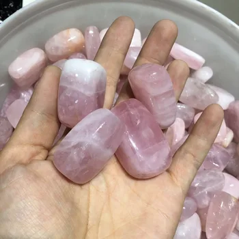 De gran tamaño natural de cuarzo Rosa de cristal cayó de piedra de pulido de piedras de cuarzo rosa