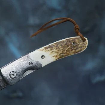 Hoja de acero de damasco cuchillo plegable natural asta asa bolsillo camping cuchillo de supervivencia de la caza de las tácticas de la EDC herramienta