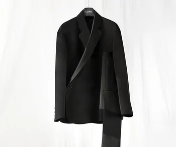 Los hombres de traje traje de Yamamoto estilo super loose oscuro negro simple de doble botonadura irregular, asimétrica
