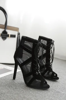 Nuevo desfile de moda Negro neta tela de Gamuza Cruz correa Sexy sandalias de tacón mujer, zapatos de las bombas de cordones peep Toe Sandalias