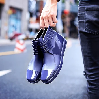 EXCARGO Hombres Botas de Tobillo botas para la lluvia del PVC de la prenda Impermeable Zapatos Para Hombres 2019 Moda de Verano Gancho Bucle Masculino Botas de Lluvia de Goma de los Zapatos