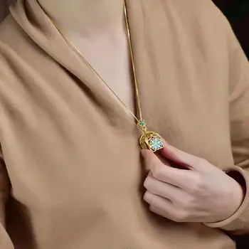 Nueva plata con incrustaciones de cubic zirconia colgante de collar de estilo Chino retro único antigua de oro de la artesanía de las mujeres de la joyería de la marca