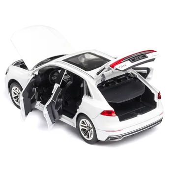 1:24 de simulación alta Audi Q8 con luz y sonido tire hacia atrás de la aleación de coche de juguete modelo de juguetes para niños, regalos de Coches de Metal Modelo de coche rc