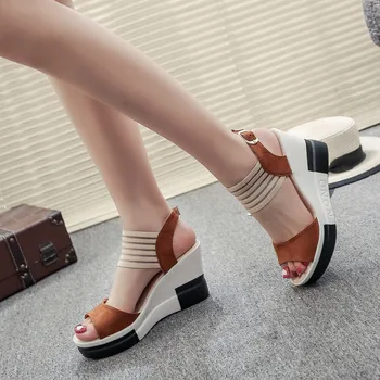 Nueva moda de la Cuña de las mujeres Zapatos Casual Cinturón de Hebilla de Tacón Alto Zapatos Boca de Pez Sandalias 2019 lujo sandalia de las mujeres buty damskie