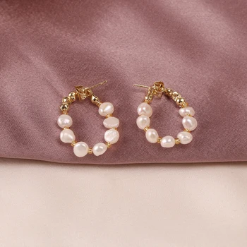 De color rosa suave y romántico de agua dulce natural de la perla pendientes de aro para mujer 2020 coreano clásico y de moda Красивые серьги