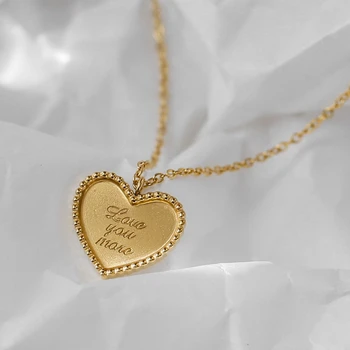 Retro francés Luz Luxury18K de Oro Corazón de Amor Collar de Mujer de Viento Frío Hipster de Clavícula Cadena de Moda Todo-partido de la Decoloración