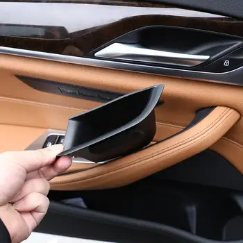 2pcs para el Nuevo BMW Serie 5 G30 2017 2018 Modelos de Plástico Negro del Coche de la Puerta de la Caja de Almacenamiento del Teléfono de la Bandeja de Accesorios con Mat