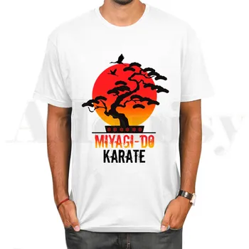 Cobra Kai Huelga Duro Primero, No hay Misericordia Serpiente Karate Camisetas de Moda para Hombres y Mujeres T-shirt de Manga Corta Unisex Camiseta de Streetwear