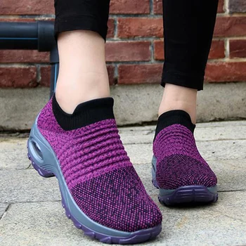2020 Mujer Running Zapatos Para Caminar Caliente Otoño Nueva Malla Transpirable De Punto De Las Señoras De La Mezcla De Los Colores De Zapatillas De Deporte Suave De La Plataforma De Deslizamiento Sobre Mocasines