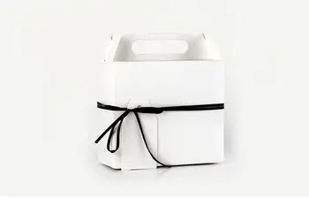 50pcs Nuevas Cajas de Regalo Con la Manija Blanca de Papel de Kraft Caja de Cartón de la Fiesta de la Boda Pastel cuadro hecho a Mano Galletas de Chocolate de la Caja de Regalo